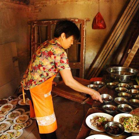 湖北美食大观，探寻赚钱快的湖北特色美食之路