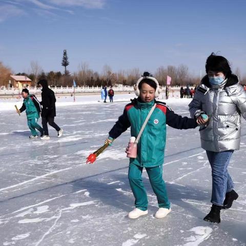 当然可以，以下是一篇关于张家口形象关键词优化的文章，标题为张家口，冰雪之都，魅力无限。