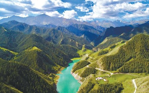 镇坪水文监测，守护山川的智慧眼睛