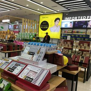 加盟店要装修团队，打造品牌新形象