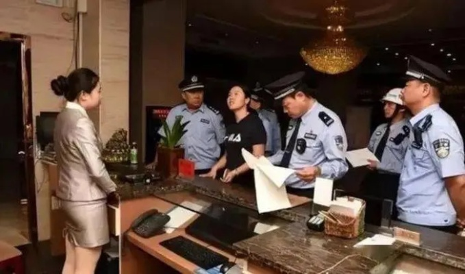 查酒店记录闹离婚,查酒店记录引发闹离婚，揭秘背后的故事与教训